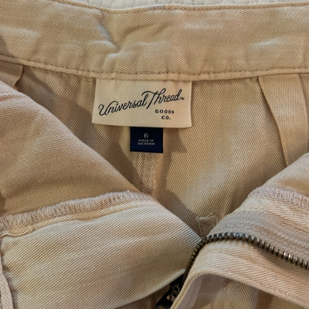 Universal Thread Responsible Style - Picture 3 of 3